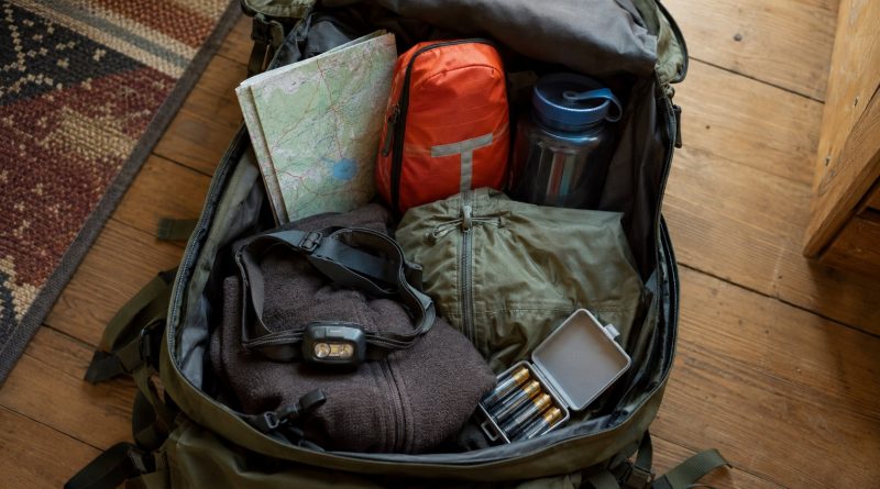 A Quiet Gear Check Before a Backcountry Night Trip A Quiet Gear Check Before a Backcountry Night Trip — illustration 1